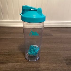 Shaker Bottle